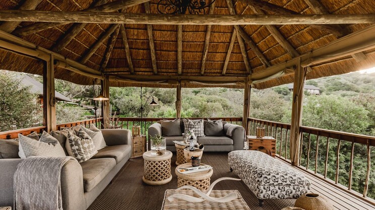 Hlosi Game Lodge